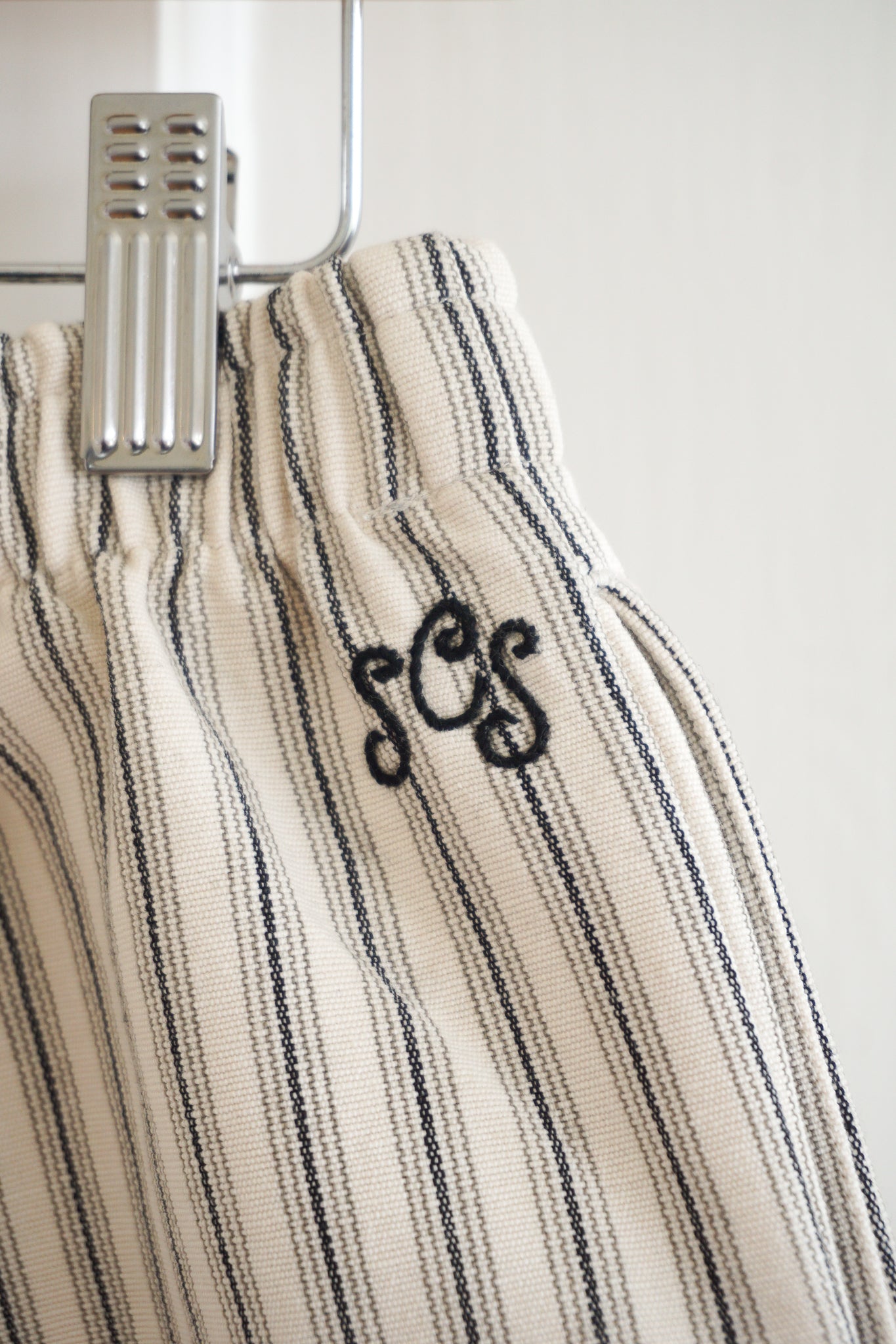 black striped shorts - l