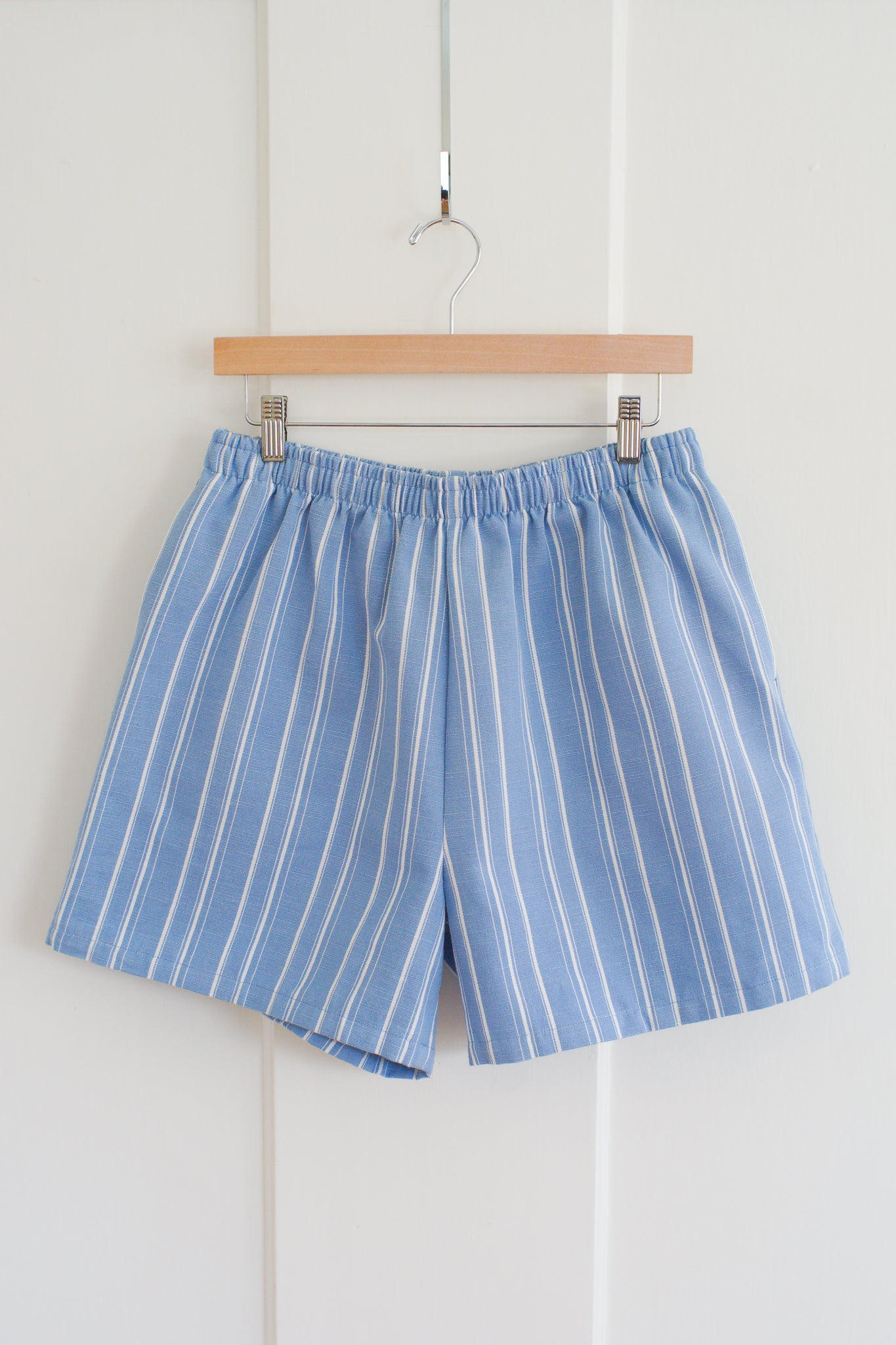baby blue striped shorts - l