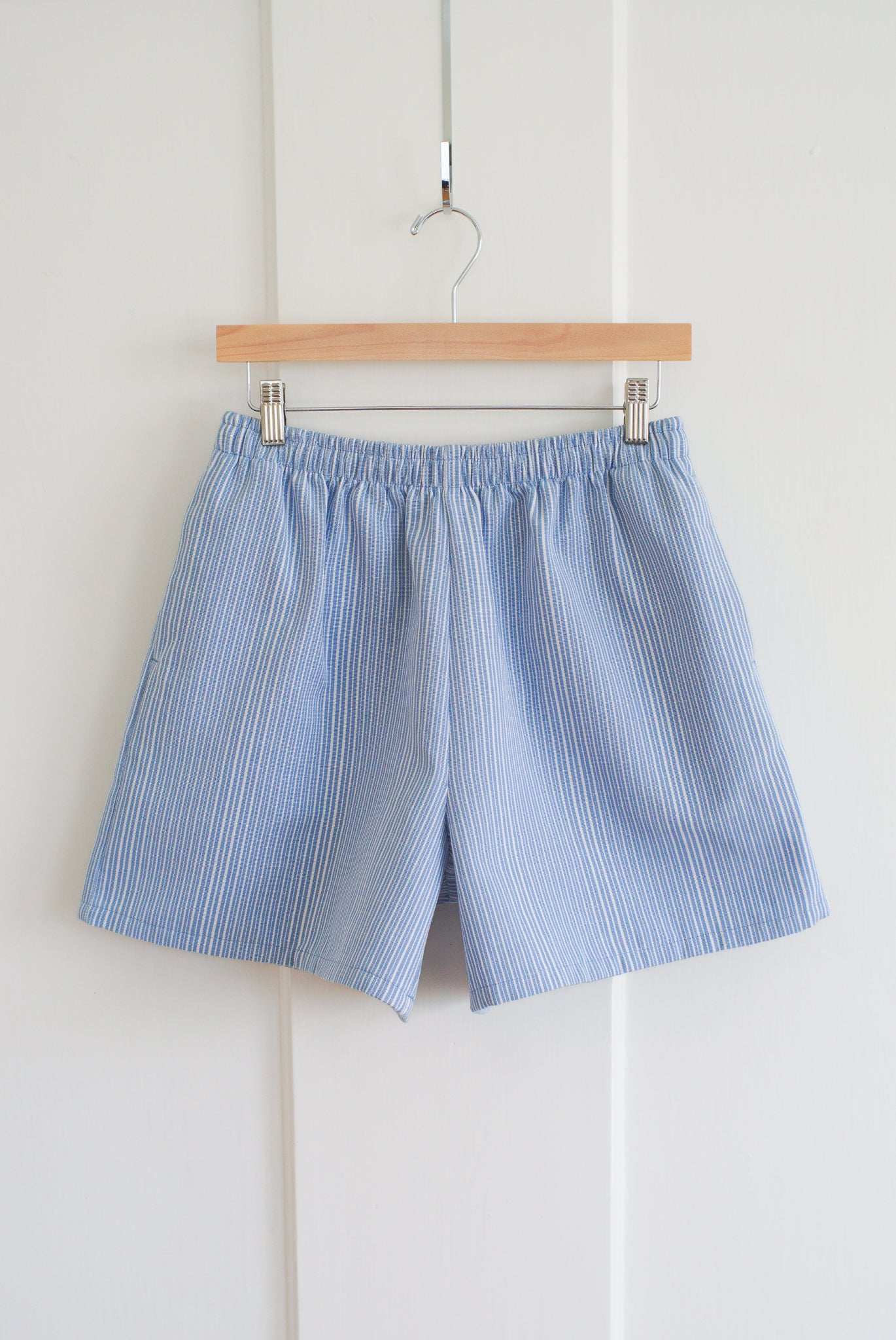 baby blue striped shorts - m