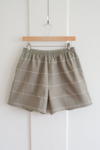 grey grid shorts - m