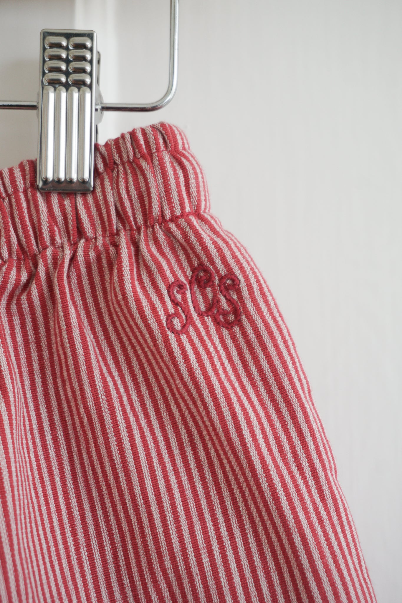 red striped shorts - s